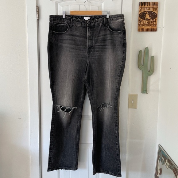 Good American Black Distressed Women's Jeans Flared Hem High Rise size 16 NWOT - Picture 1 of 8